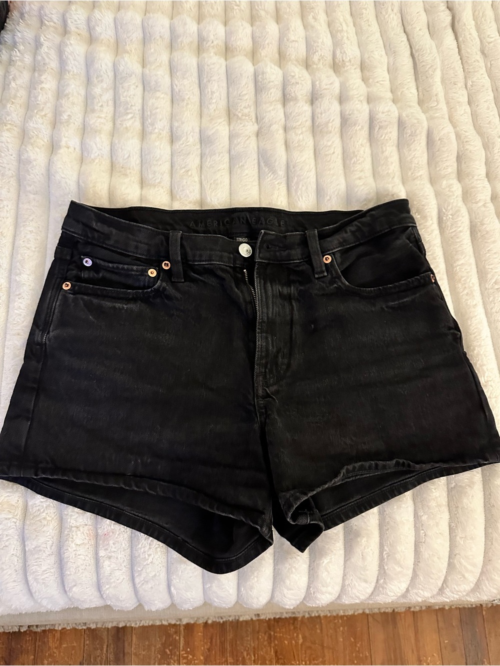 American Eagle Outfitters Black Denim High-Rise Women’s Shorts